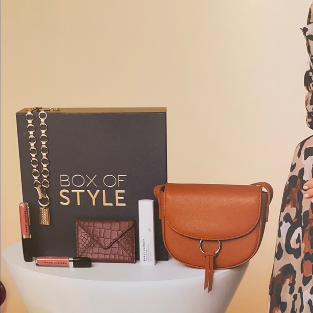 JJ Winters ivy Leather Crossbody - Picture 5 of 8